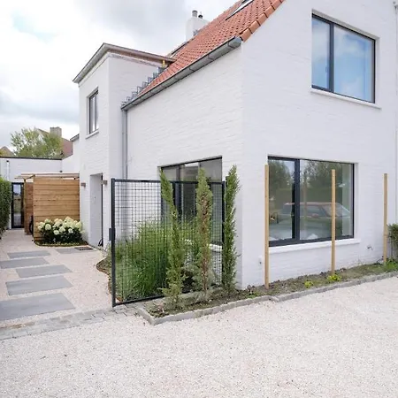 펜션 Fabulous 4 Bedrooms Near Zwin With A Garden *