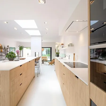 Holiday home Fabulous 4 Bedrooms Near Zwin With A Garden Knokke-Heist