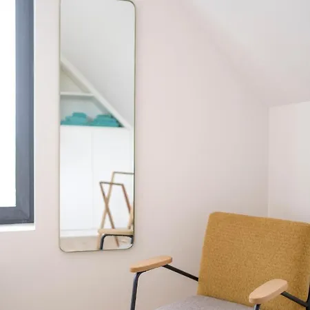 Fabulous 4 Bedrooms Near Zwin With A Garden 펜션