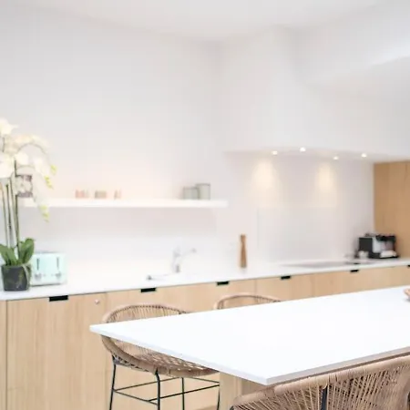 Fabulous 4 Bedrooms Near Zwin With A Garden *