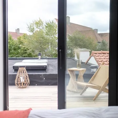 펜션 Fabulous 4 Bedrooms Near Zwin With A Garden *