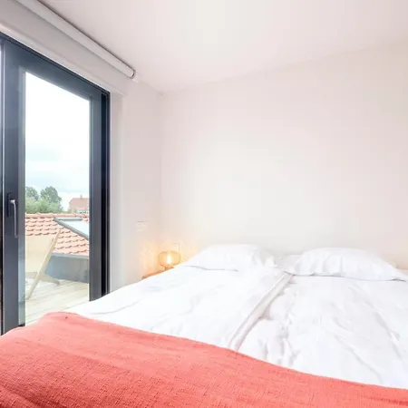 펜션 Fabulous 4 Bedrooms Near Zwin With A Garden