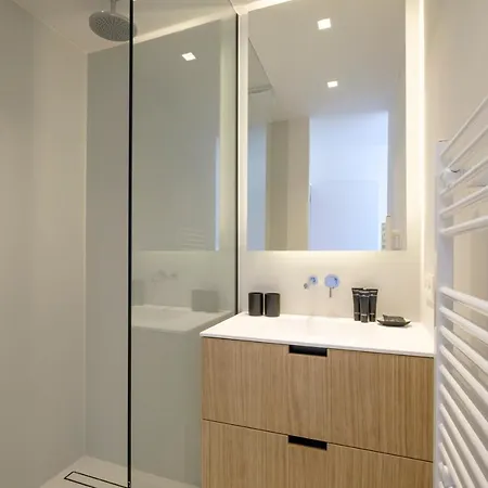 Fabulous 4 Bedrooms Near Zwin With A Garden *