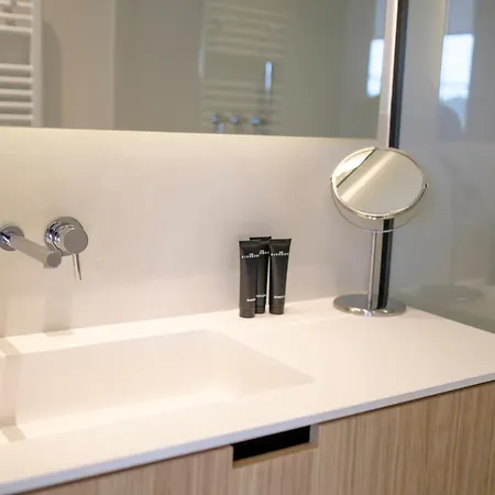 Fabulous 4 Bedrooms Near Zwin With A Garden * 크노케-하이스트