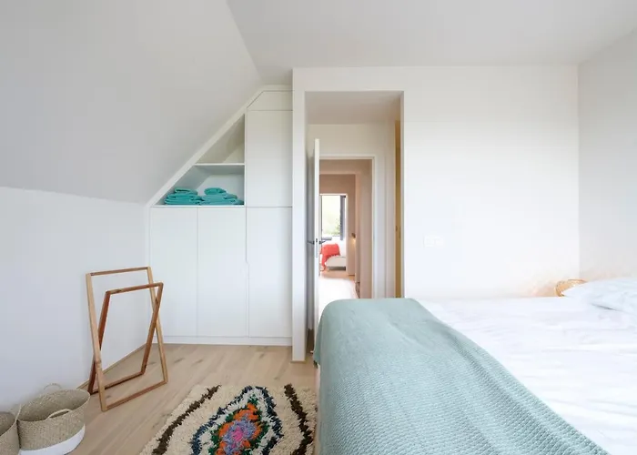 Fabulous 4 Bedrooms Near Zwin With A Garden Casa vacanze