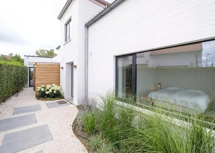 Fabulous 4 Bedrooms Near Zwin With A Garden Casa vacanze Knokke-Heist